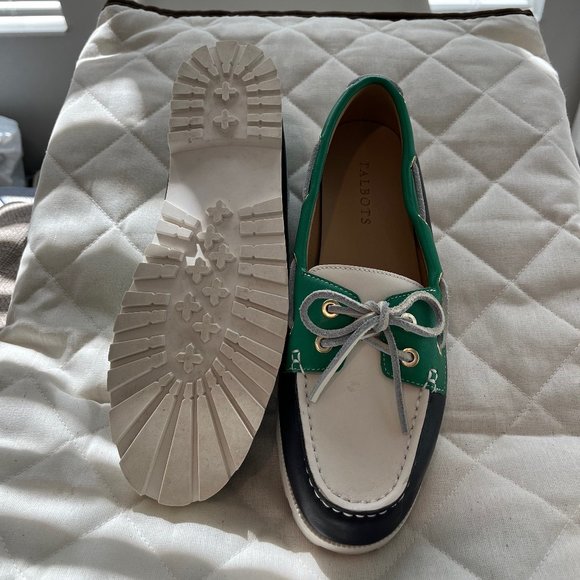 Talbots Leather Boat Shoes NWOT - Size 8 - Picture 2 of 3
